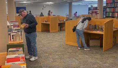 Morris Library photo