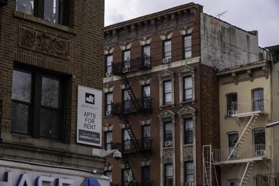 Manhattan median rents hit another high in March
