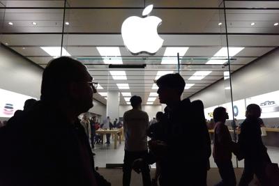 Apple sued in a landmark iPhone monopoly lawsuit | Consumer Watch |  wsiltv.com