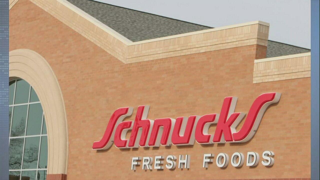 Schnucks Christmas Commercial 2022 Schnucks Collects $125,000 For Tornado Victims | News | Wsiltv.com