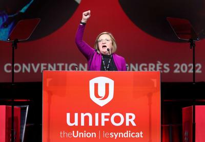 Canadian autoworkers approve labor deal with Ford
