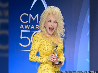 DOLLY PARTON