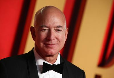 The Washington Post is in deep turmoil as Bezos remains silent on non-endorsement