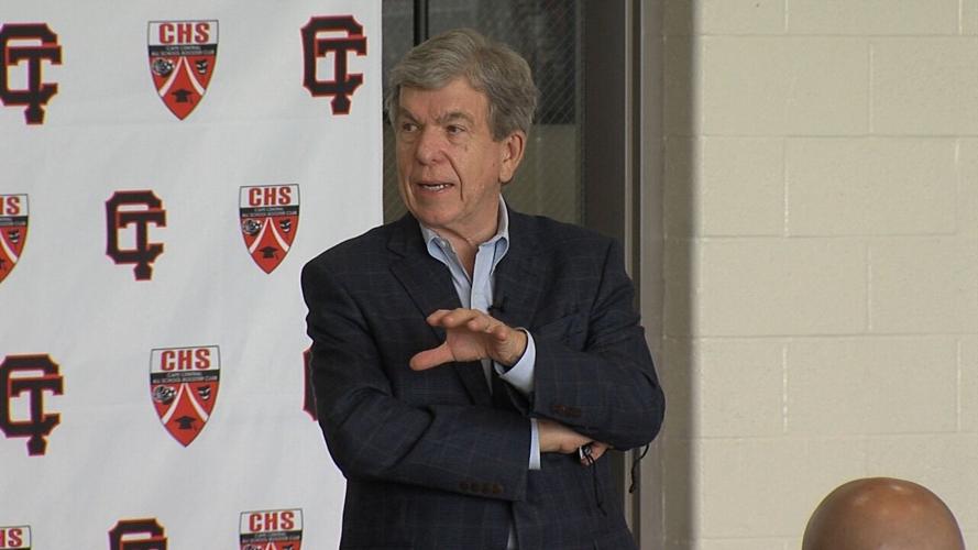 SEN BLUNT IN CAPE PII