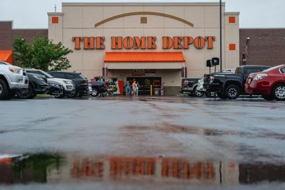 Home Depot sales sink, but Warren Buffett is betting big on housing