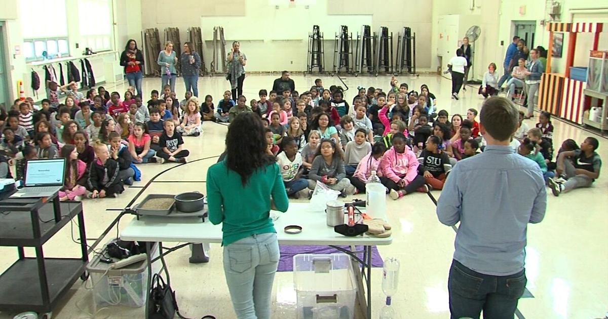 WSIL Weather Academy travels to Thomas Elementary School | Weather ...