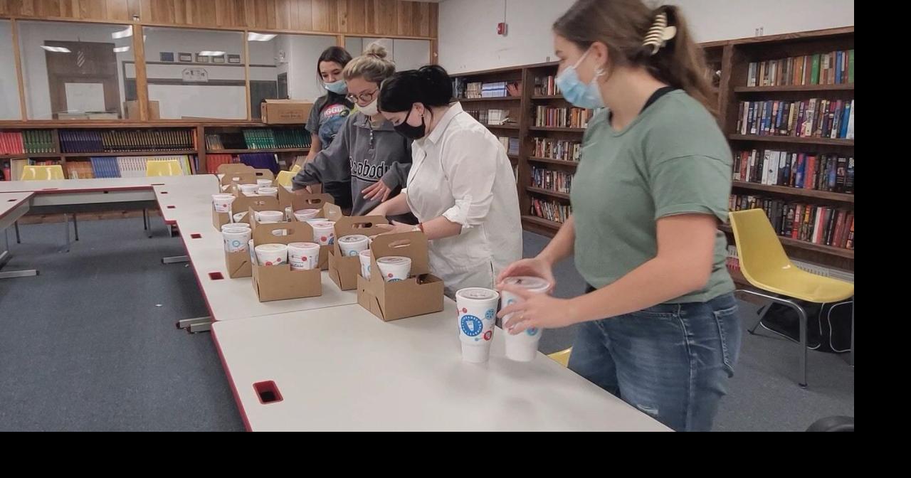 Carrier Mills High School students start ‘Grateful Gifts’ challenge