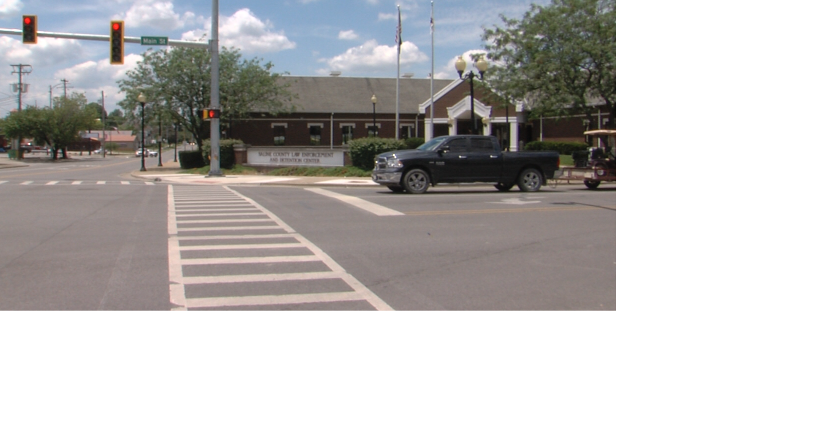 Man in custody with warrants has Saline County residents raising