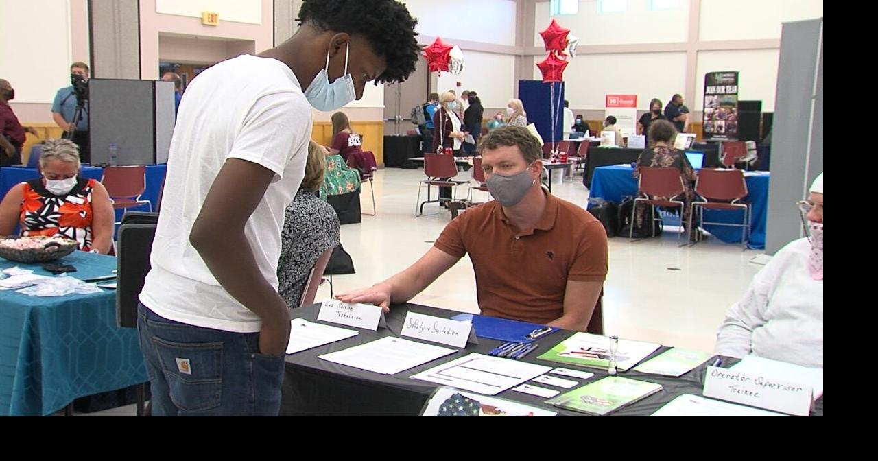 Carbondale job fair attracts potential workers to employers News
