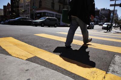 Auto safety regulators propose requiring automatic braking in cars