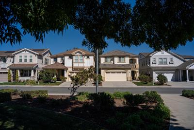 Mortgage rates climb, closing in on 7%