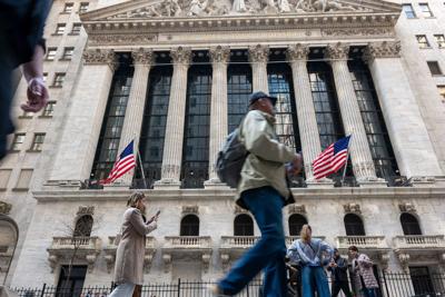 Dow falls more than 600 points, notching worst day of the year