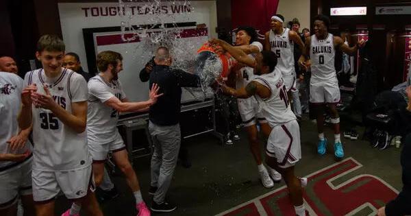 Nagy earns 600th career win as Salukis top Northern Iowa, 65-50