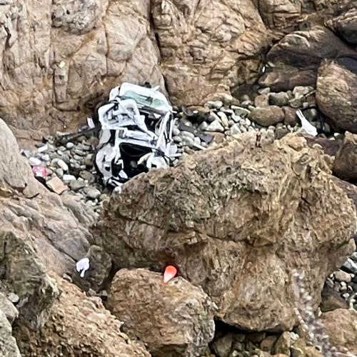 California man under arrest for attempted murder after police say he allegedly intentionally drove off a cliff with 1 woman and 2 children in car