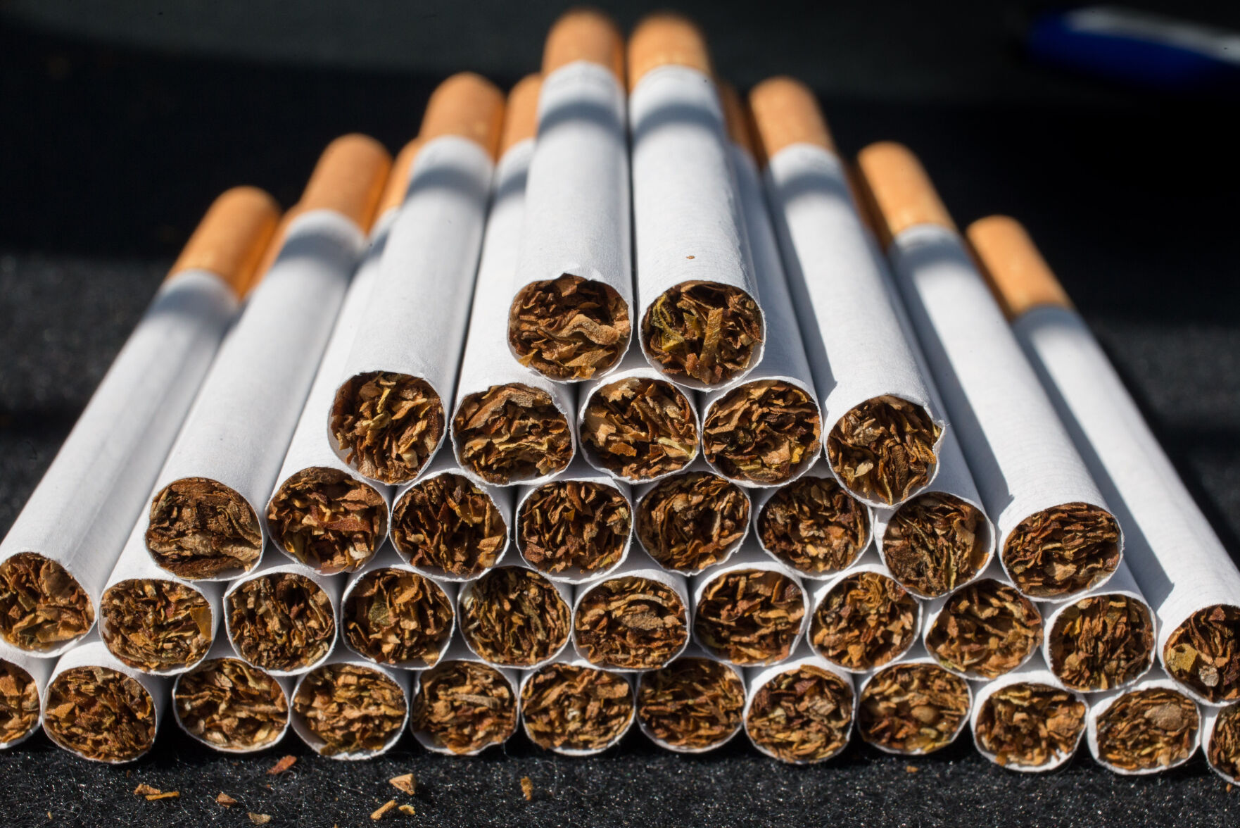 US cigarette smoking rate falls to historic low but e cigarette