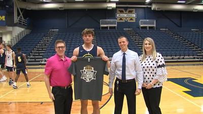 jackson receives tshirt