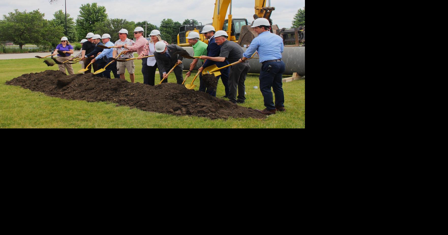 Officials break ground on $400 million Lake Michigan water project