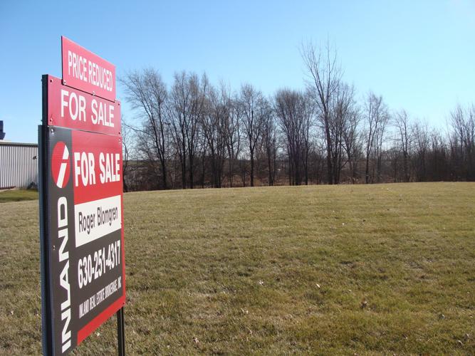 Sandwich Plan Commission Rejects Zoning Change for Proposed 55Unit