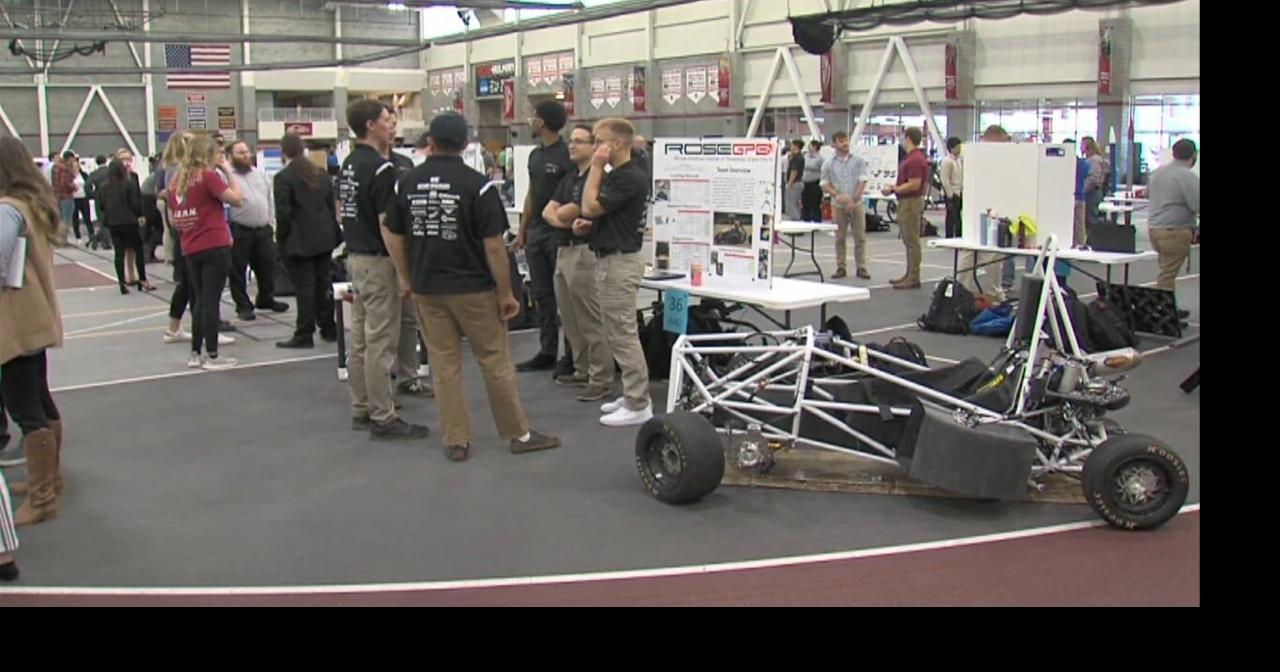 Rose Hulman students show off their knowledge in Rose Show News