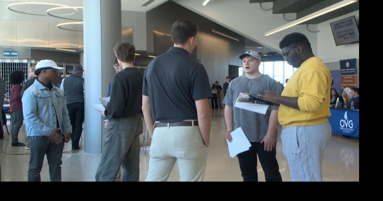 Indiana State career fair draws 130 employers for student jobs