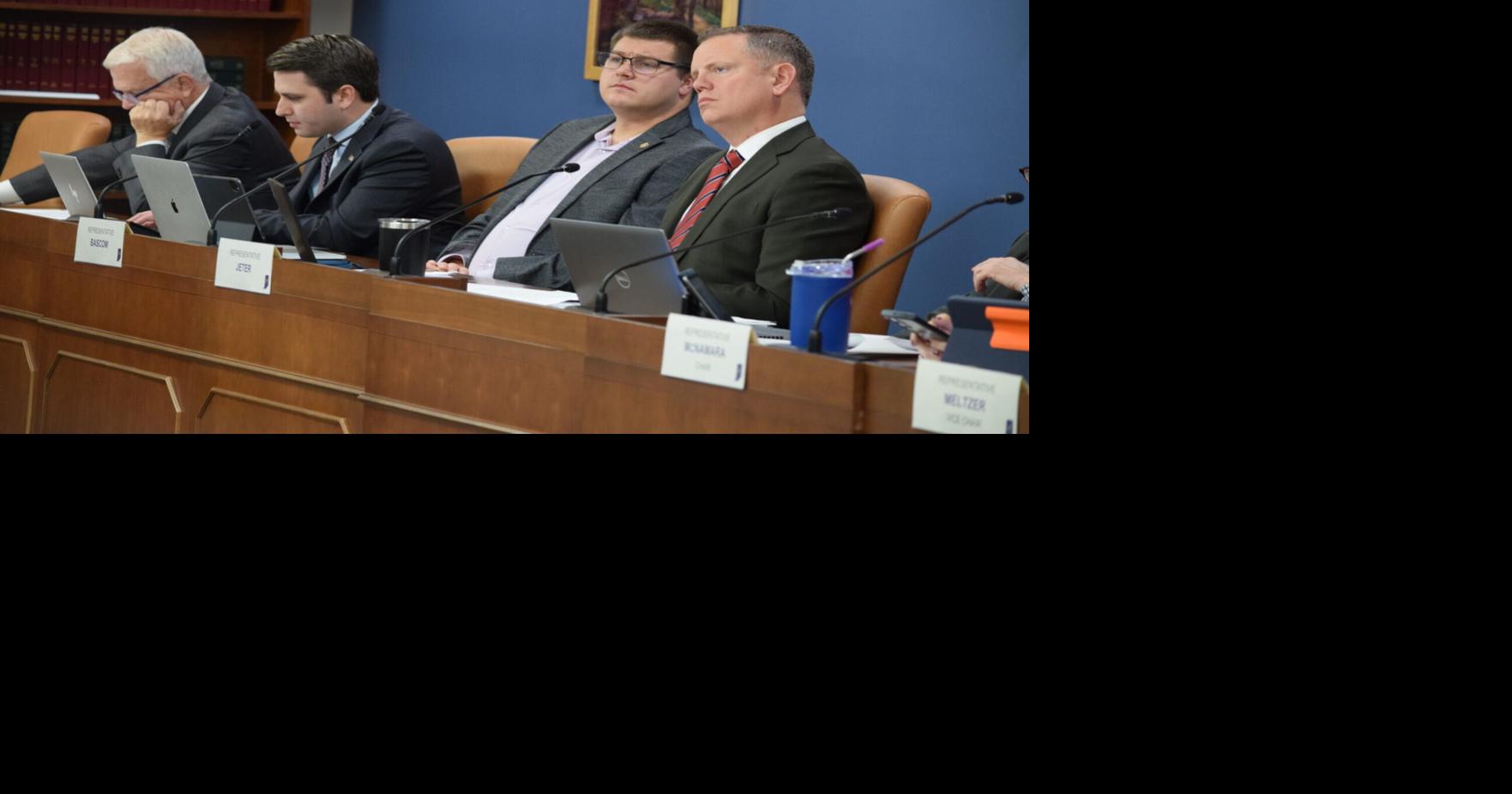 Indiana House committee passes capital case protections while Senate holds firing squad bill