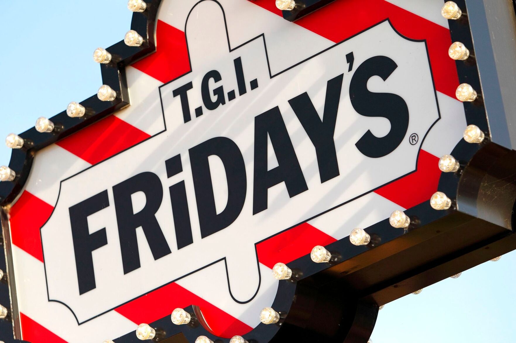 TGI Fridays Abruptly Closes 36 Restaurants. See The List | News ...