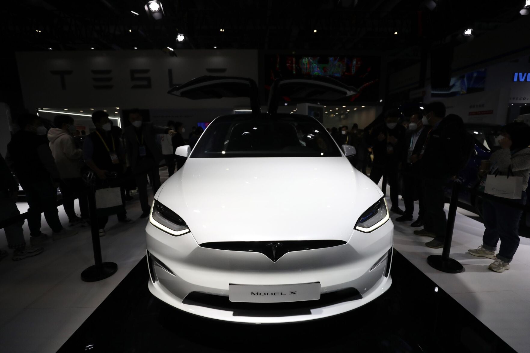 Tesla Recalls Over 120,000 Cars Over Door Risks | News | Wthitv.com