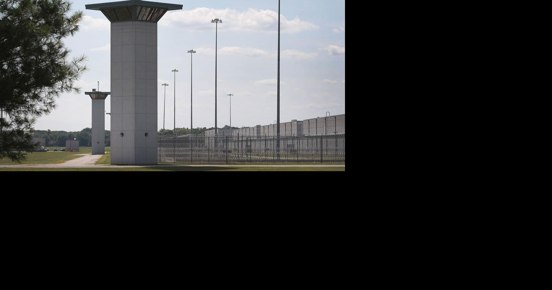 Job fair at FCC Terre Haute offers correctional officer roles