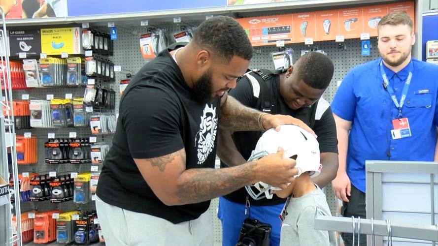 NFL star Jeffery Simmons sponsored shopping spree in Starkville, Local