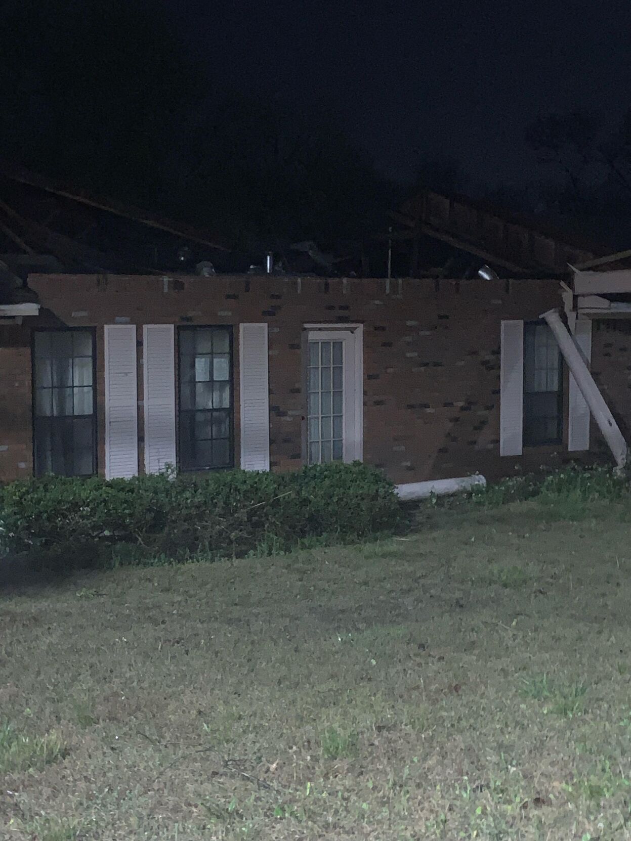 Tornado Damage At Lee Acres In Tupelo, MS From Stephanie-Bryan Hunt ...