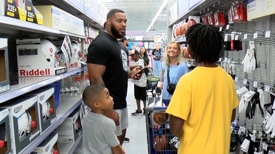 NFL star Jeffery Simmons sponsored shopping spree in Starkville, Local