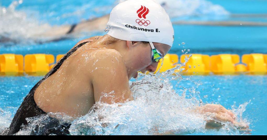 Russian swimmer Yevgeniya Chikunova crushes world record in 200m