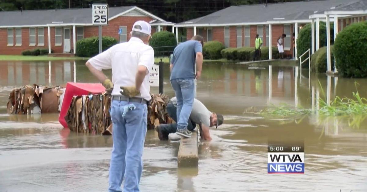 Community helps out flood victims in Louisville. | Video | wtva.com