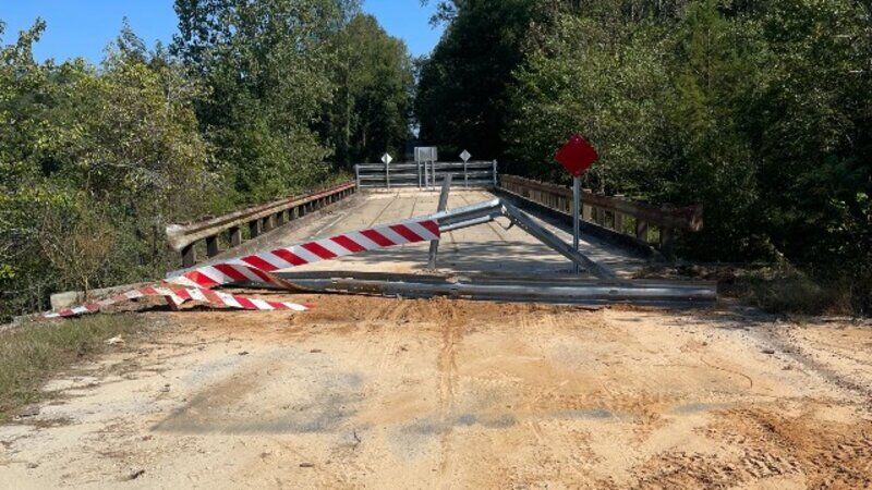 Sign damaged during weekend at bridge in Prentiss County | Local | wtva.com