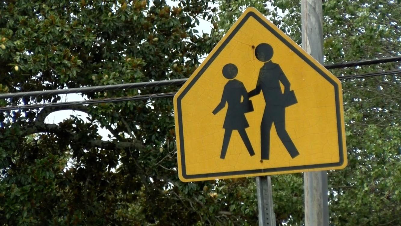 As school begins, motorists reminded to watch out for students crossing