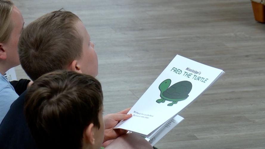 Mississippi First Lady visits Saltillo Elementary School to promote