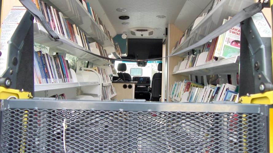 Lee County Library unveiled new bookmobile | News 