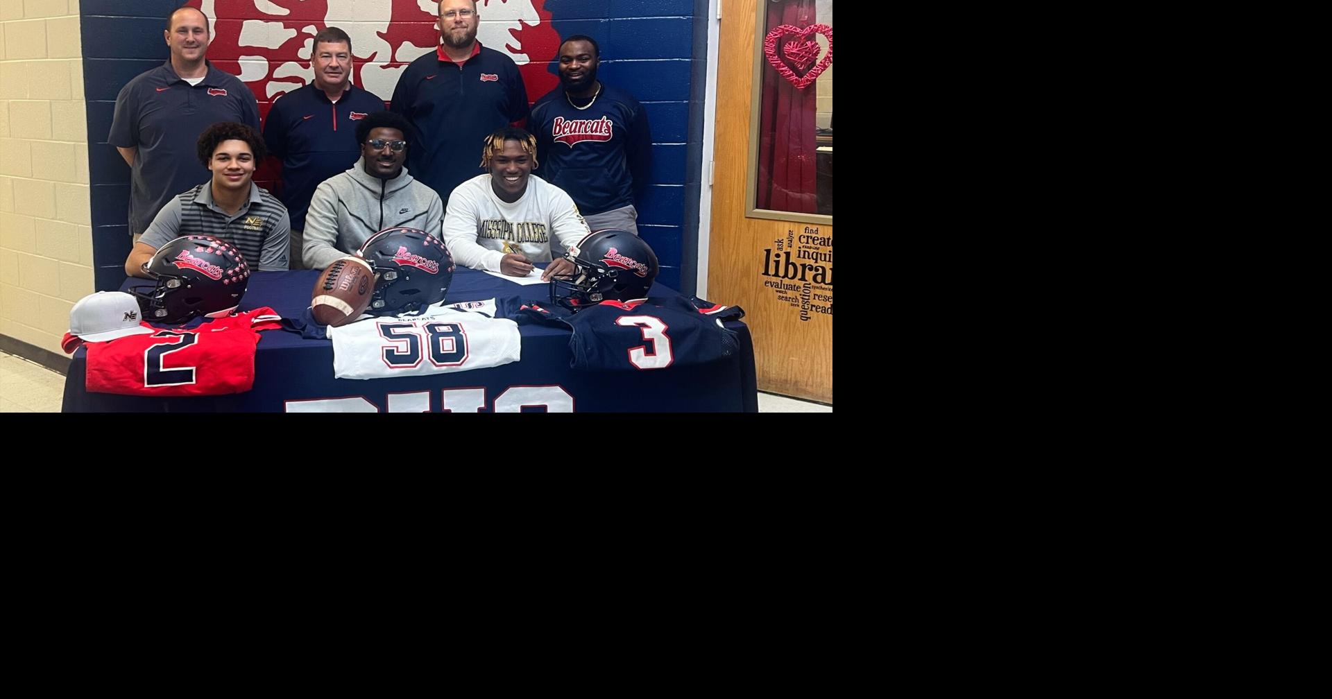 Three Baldwyn students sign to play college football High School