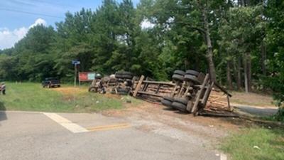 Wreck delayed traffic in northern Tishomingo County