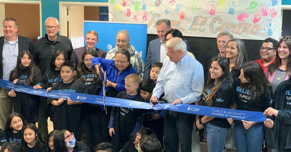 AT&T opens learning center at Tupelo non-profit El Centro | News | wtva.com