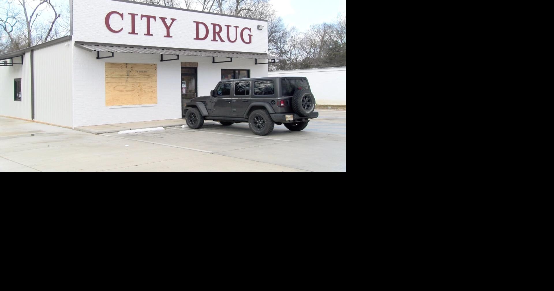 Macon Police trying to find drug store burglars News