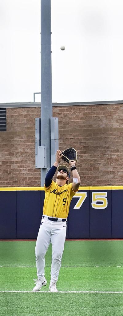 Hussey 1.jpg