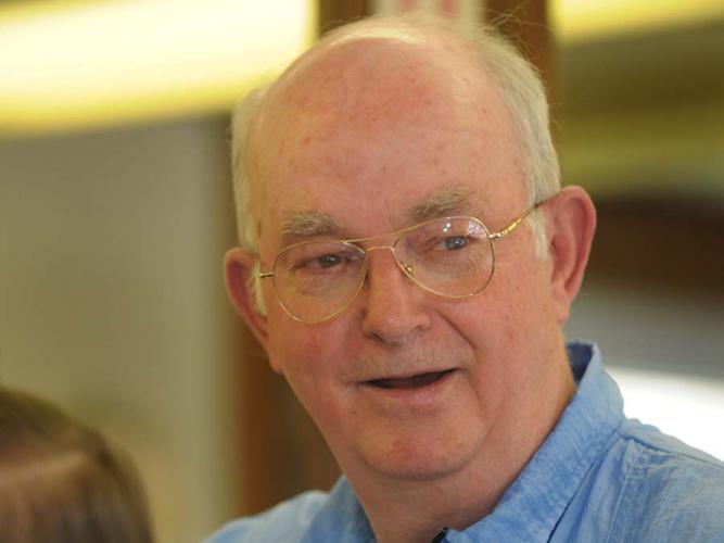 Alum Creek barber still snipping at 72 Life & Arts