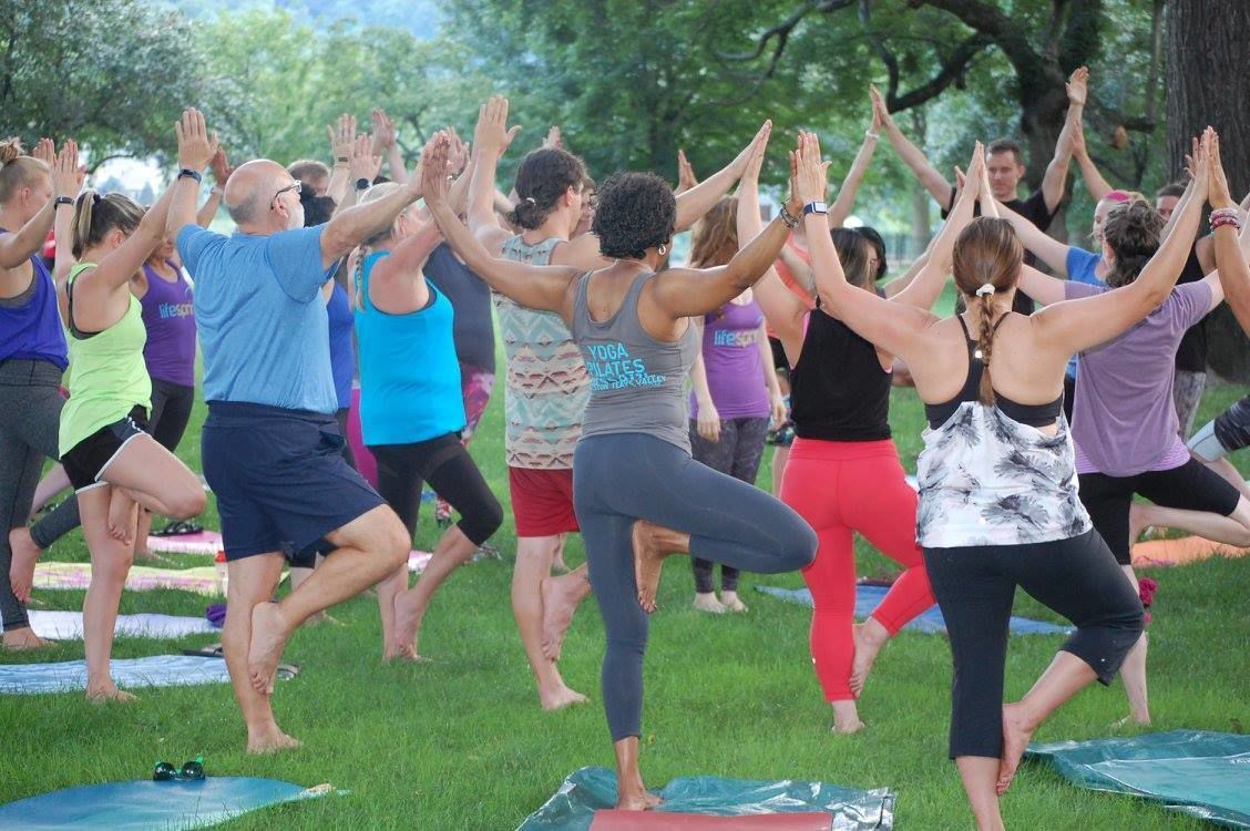 20201129-gm-giftguide-yogabox (copy)