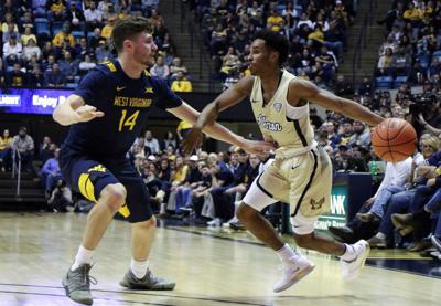 Wvu Basketball Mountaineers Open Season With 94 84 Win Against