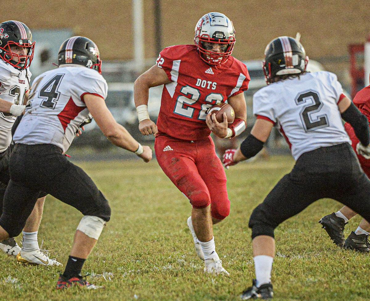 Prep Football Playoffs Healthy Poca Has Tough First Round Game Vs