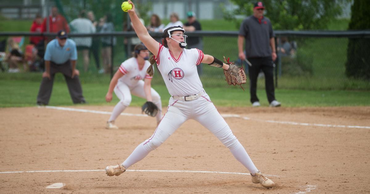 Prep softball Knights sweep Hurricane, advance to state tournament