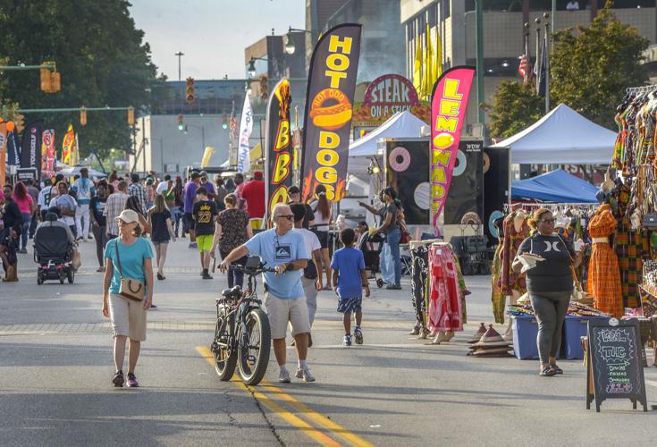 PHOTOS Multifest kicks off in downtown Charleston Arts