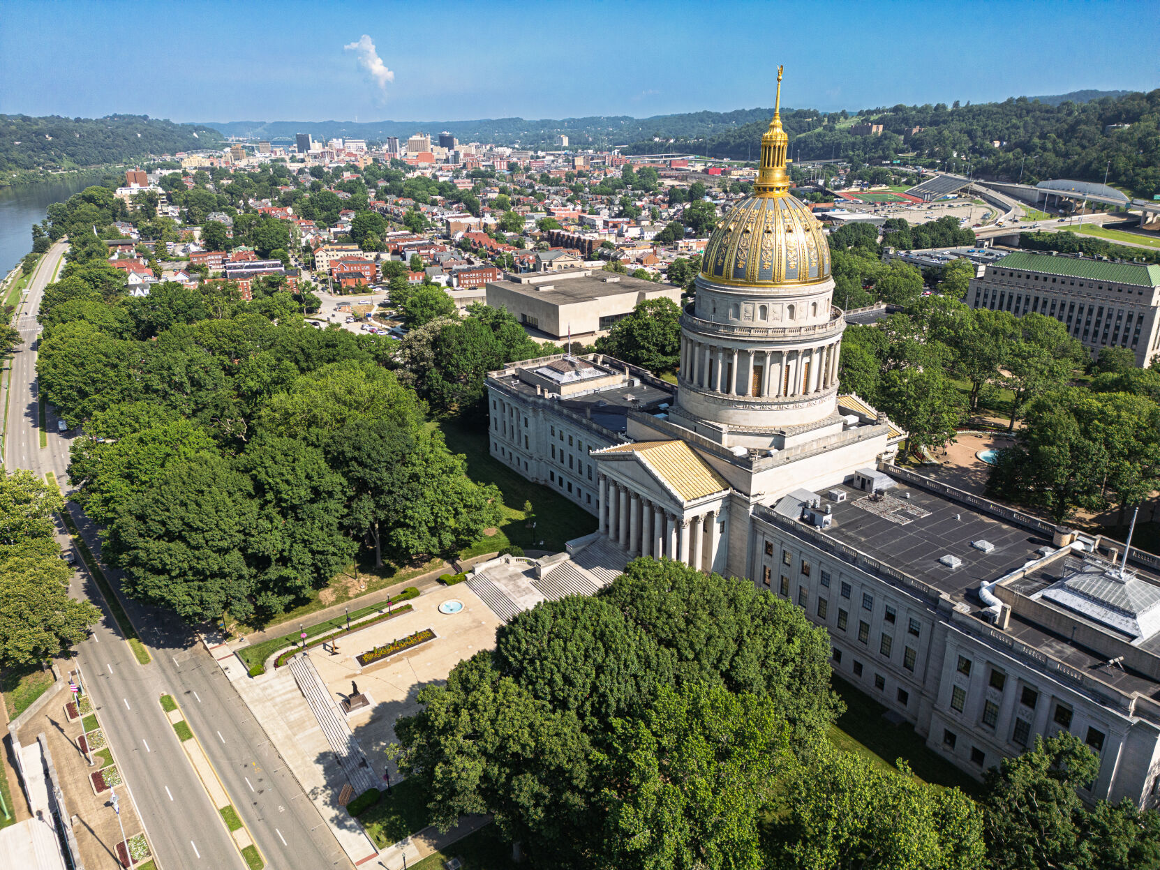 wvgazettemail.com - Bruce Perrone - Bruce Perrone: WV GOP Supermajority Socialists dictating energy policy (Opinion)