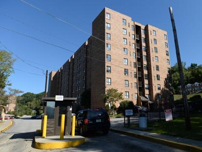 Man dies after fall from ninth-floor window; police suspect homicide ...